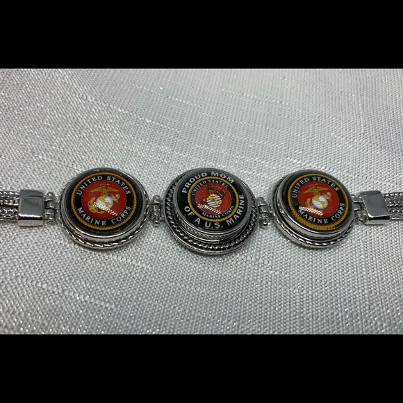 🇺🇸Custom Listing - Set of 3 - U.S. Marine Mom 3 Charm Bracelets - Picture 8 of 9